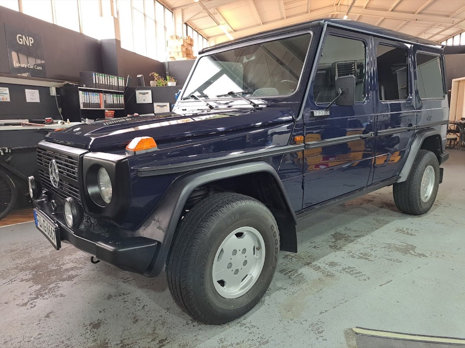 Mercedes-Benz G 290 GD in Azuritblau